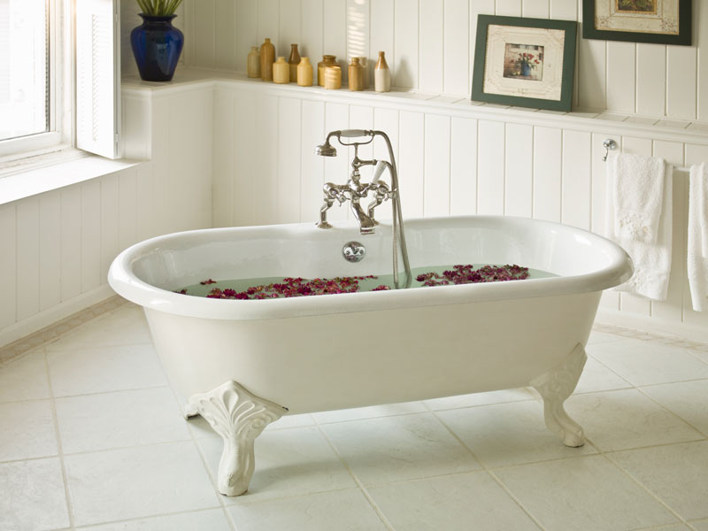 Ett badkar i klassisk stil